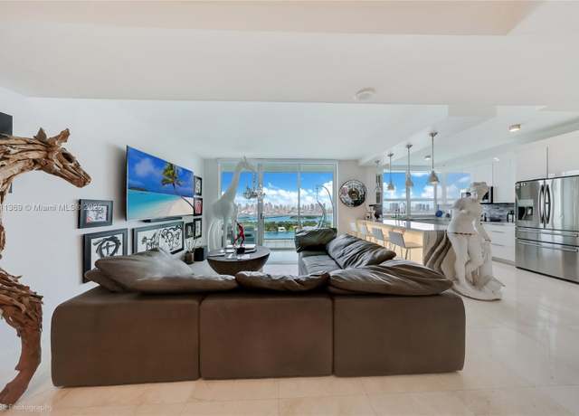Property at 650 West Ave Ph 09, Miami Beach, FL 33139, 2 beds, 2.5 baths