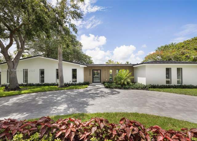 Property at 7805 SW 165th St, Palmetto Bay, FL 33157, 4 beds, 3 baths