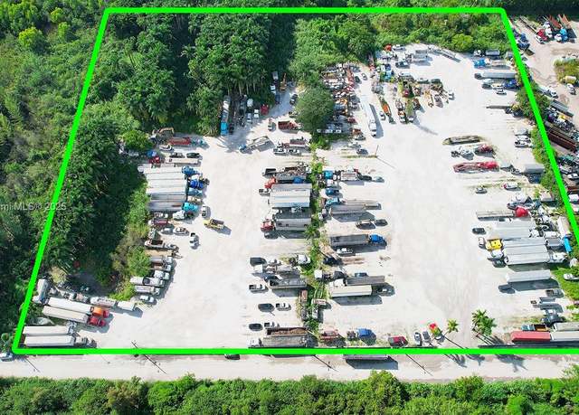 Property at 16120 NW 127th Ave, Hialeah, FL 33018