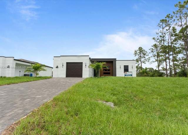 Property at 727 Colyer St E, FL 33974, 3 beds, 2 baths