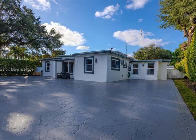 Property at 104 Clifton Rd, West Park, FL 33023, 4 beds, 3 baths