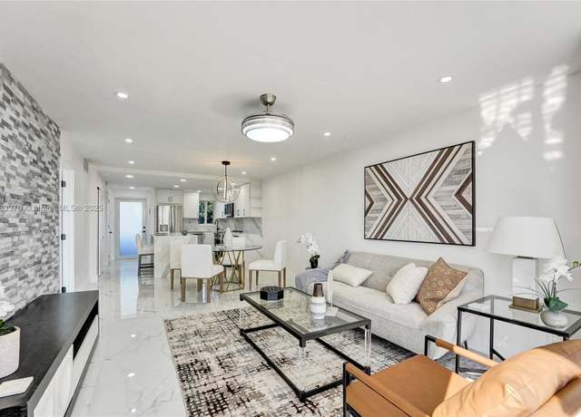 Property at 8900 Washington Blvd #416, Pembroke Pines, FL 33025, 1 bed, 1.5 baths