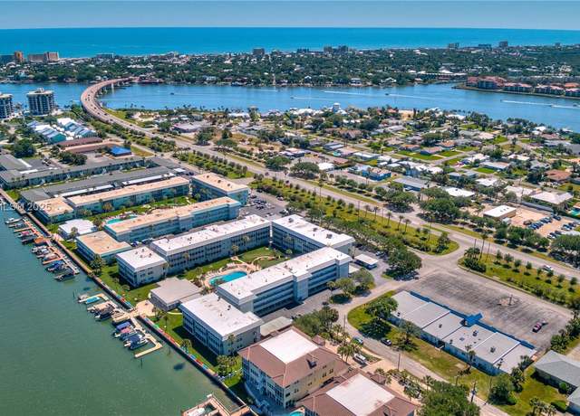 Property at 315 N Causeway Unit B302, New Smyrna Beach, FL 32169, 1 bed, 1.5 baths