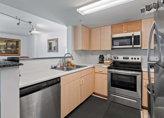 Property at 3000 Coral Way #815, Miami, FL 33145, 1 bed, 1 bath