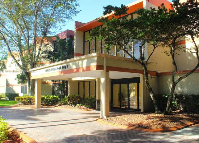 Property at 16475 Golf Club Rd #201, Weston, FL 33326, 2 beds, 2.5 baths