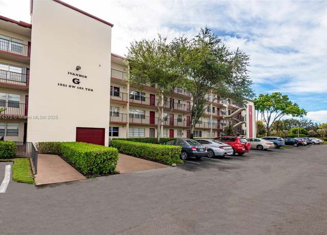 Property at 1551 SW 135th Ter Unit 108G, Pembroke Pines, FL 33027, 1 bed, 1 bath