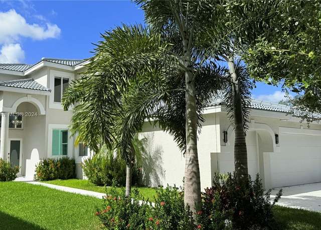 Property at 212 SW 179th Ave, Pembroke Pines, FL 33029, 5 beds, 3 baths