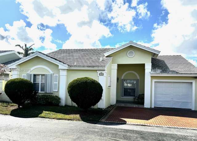 Property at 6356 SW 114th Ave, Miami, FL 33173, 3 beds, 3 baths