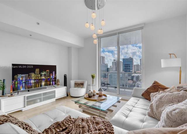 Property at 315 NE 3rd Ave #1804, Fort Lauderdale, FL 33301, 1 bed, 1.5 baths
