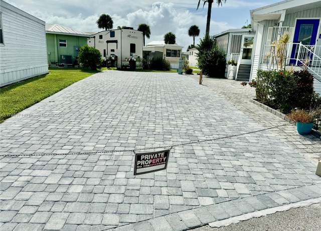 Property at 1007 Nettles Blvd, Jensen Beach, FL 34957