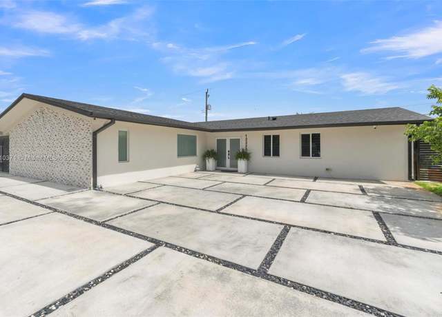 Property at 12225 SW 42nd St, Miami, FL 33175, 5 beds, 3 baths