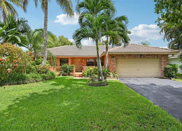 Property at 10875 NW 17th Mnr, Coral Springs, FL 33071, 4 beds, 2 baths