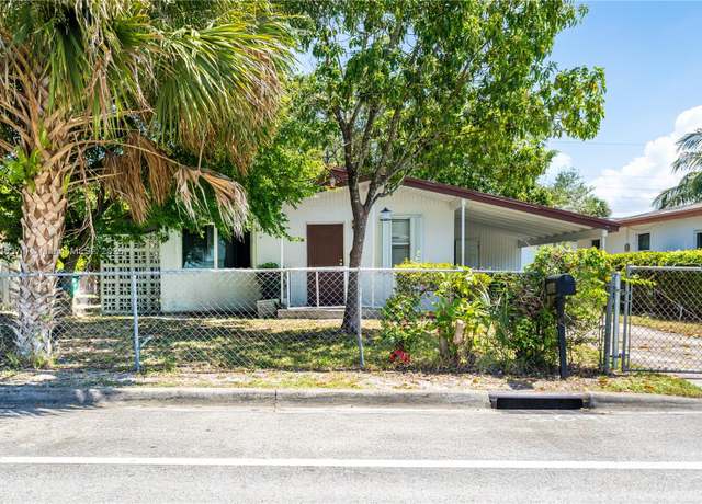 Property at 2824 NW 8th St, Fort Lauderdale, FL 33311, 3 beds, 1 bath