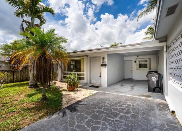 Property at 4915 NE 22nd Ave, Lighthouse Point, FL 33064, 2 beds, 1 bath