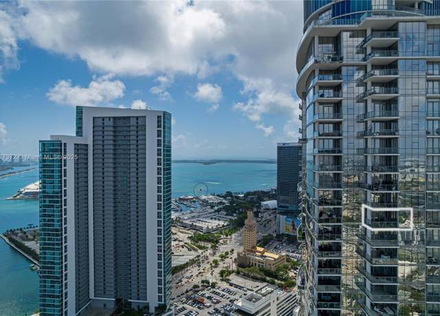 Property at 851 NE 1st Ave #4100, Miami, FL 33132, 1 bed, 2 baths