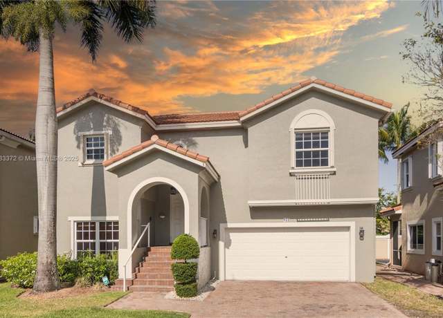 Property at 922 NW 127th Ave, Coral Springs, FL 33071, 3 beds, 2.5 baths