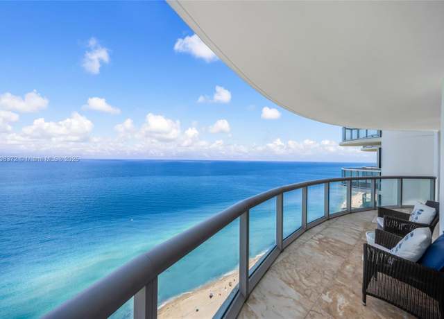 Property at 6365 Collins Ave #3202, Miami Beach, FL 33141, 2 beds, 2 baths