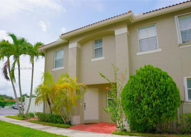 Property at 5321 SW 126th Ter, Miramar, FL 33027, 3 beds, 2.5 baths