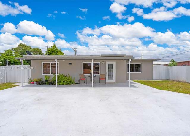 Property at 810 E 9th Pl, Hialeah, FL 33010, 4 beds, 3 baths