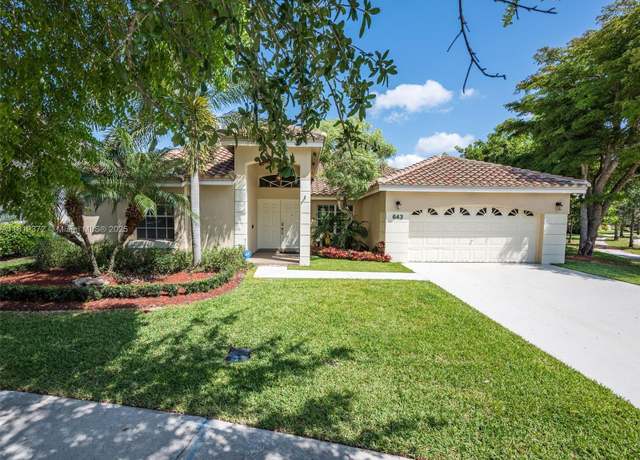Property at 643 Lake Blvd, Weston, FL 33326, 5 beds, 3.5 baths