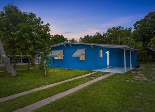 Property at 2107 Golfview Ct, Fort Pierce, FL 34950, 3 beds, 1 bath