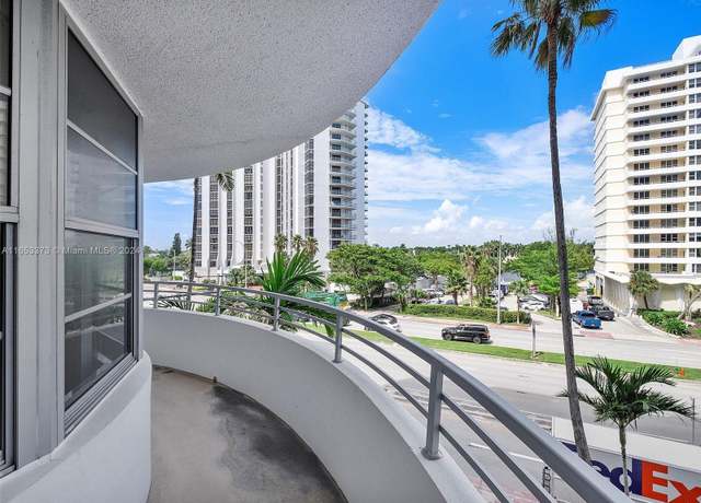Property at 5555 Collins Ave Unit 4S, Miami Beach, FL 33140, 1 bed, 1 bath