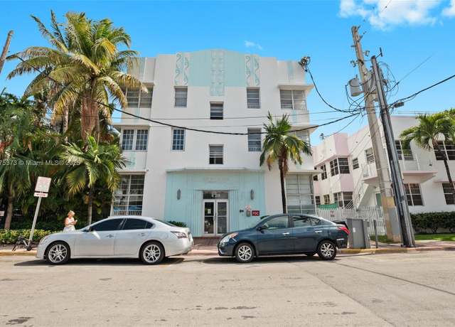 Property at 420 15th St #205, Miami Beach, FL 33139, 1 bed, 1.5 baths