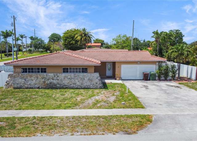 Property at 7600 W 15th Ave, Hialeah, FL 33014, 3 beds, 2 baths