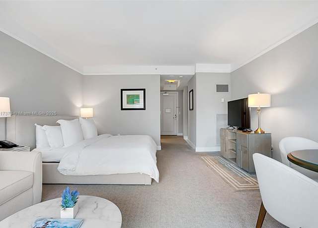 Property at 1435 Brickell Ave #3111, Miami, FL 33131, 1 bath