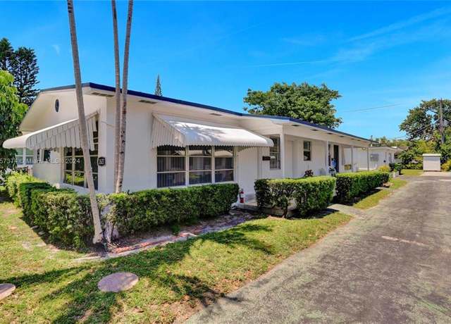 Property at 2627 Lincoln St, Hollywood, FL 33020, 7 beds, 6 baths