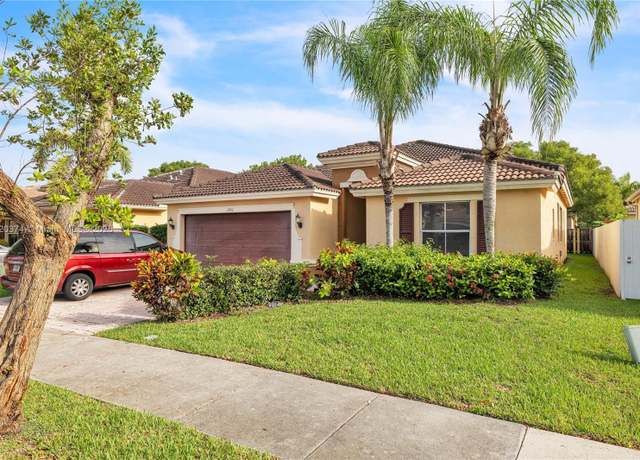 Property at 1951 NE 3rd Ct, Homestead, FL 33033, 4 beds, 3 baths