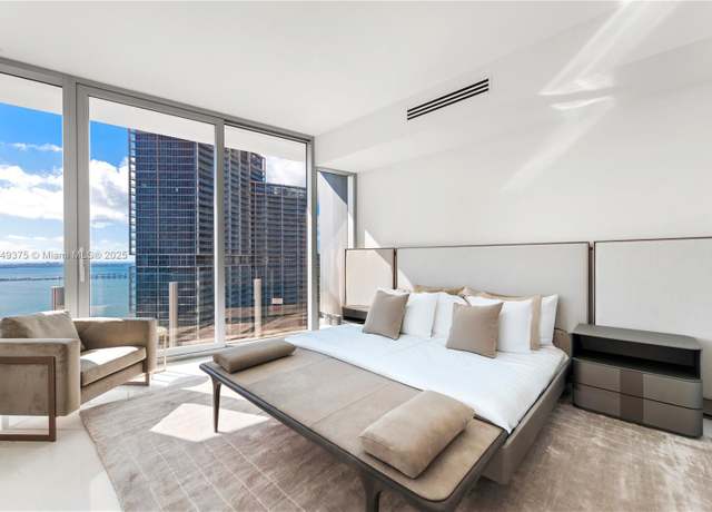 Property at 300 Biscayne Blvd Way Unit 3905W, Miami, FL 33131, 3 beds, 3.5 baths
