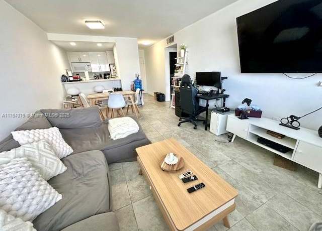 Property at 1225 NE 124th St Unit 41B, North Miami, FL 33161, 1 bed, 1 bath