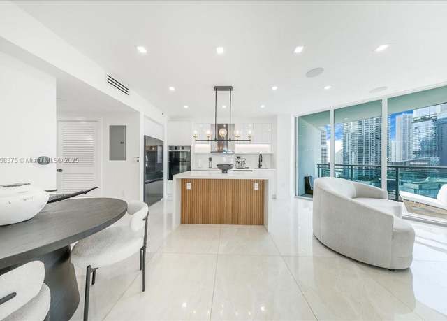 Property at 350 S Miami Ave #2314, Miami, FL 33130, 2 beds, 2 baths