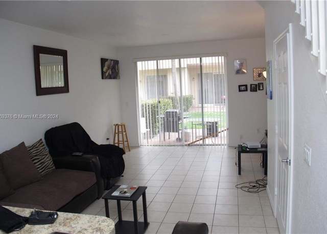 Property at 1935 Gardenia Ct #1935, Riviera Beach, FL 33404, 2 beds, 2.5 baths