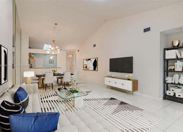 Property at 5479 Palm Springs Ln Unit A, Boynton Beach, FL 33437, 3 beds, 2 baths