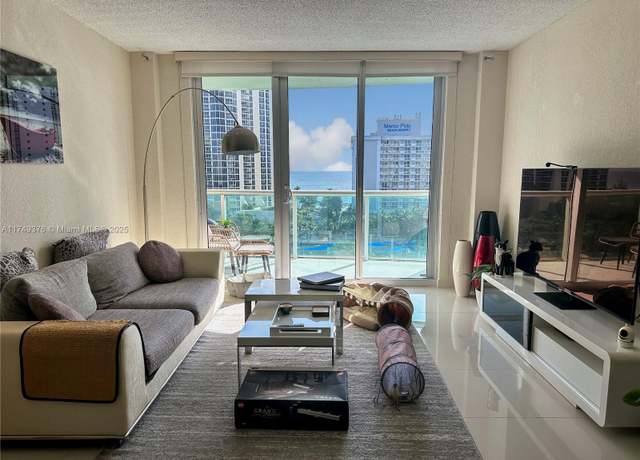 Property at 19370 Collins Ave #905, Sunny Isles Beach, FL 33160, 1 bed, 1.5 baths