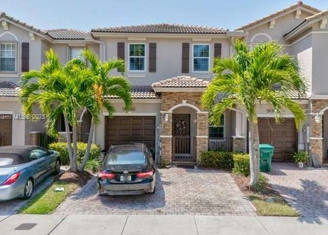 Property at 9346 SW 221st St, Cutler Bay, FL 33190, 3 beds, 2.5 baths