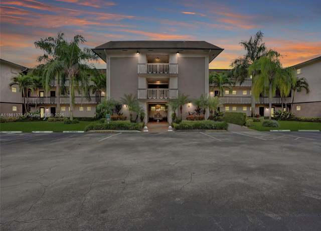 Property at 4900 Washington St #203, Hollywood, FL 33021, 2 beds, 2 baths