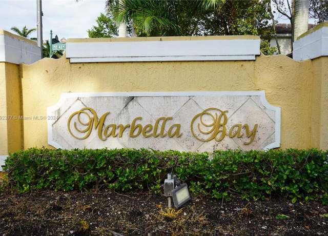 Property at 950 NE 42nd Pl, Homestead, FL 33033, 3 beds, 2.5 baths