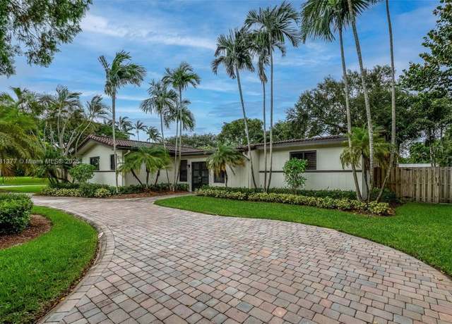 Property at 7901 SW 133rd St, Pinecrest, FL 33156, 4 beds, 2.5 baths