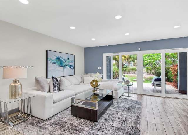 Property at 20416 NE 34th Ct #17, Aventura, FL 33180, 2 beds, 2.5 baths