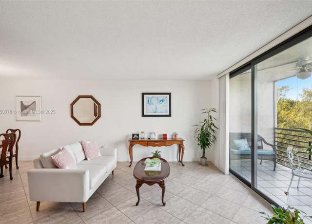 Property at 900 Colony Point Cir #408, Pembroke Pines, FL 33026, 2 beds, 2 baths