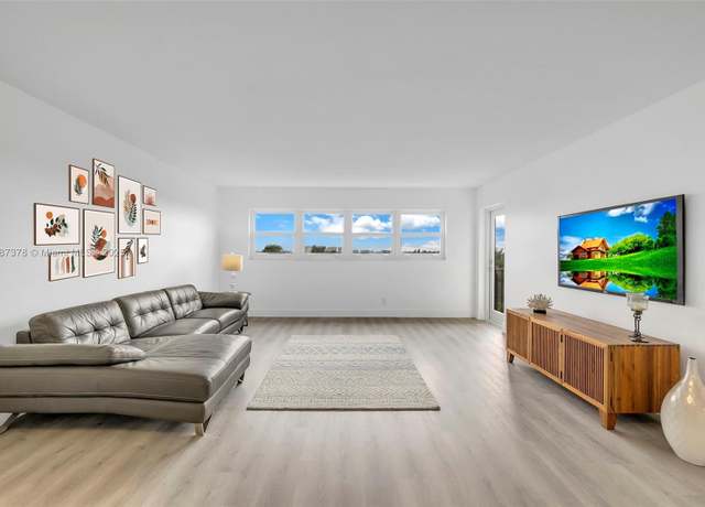 Property at 3200 Port Royale Dr N #704, Fort Lauderdale, FL 33308, 1 bed, 1.5 baths