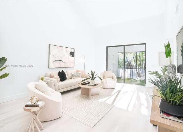 Property at 7829 La Mirada Dr, Boca Raton, FL 33433, 3 beds, 2.5 baths