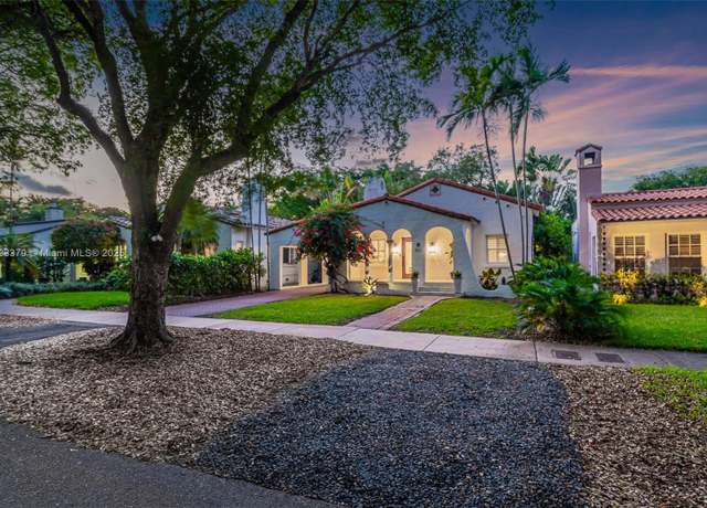 Property at 521 San Lorenzo Ave, Coral Gables, FL 33146, 3 beds, 1 bath