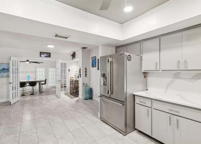Property at 2441 SW 43rd Ave, Fort Lauderdale, FL 33317, 5 beds, 3 baths