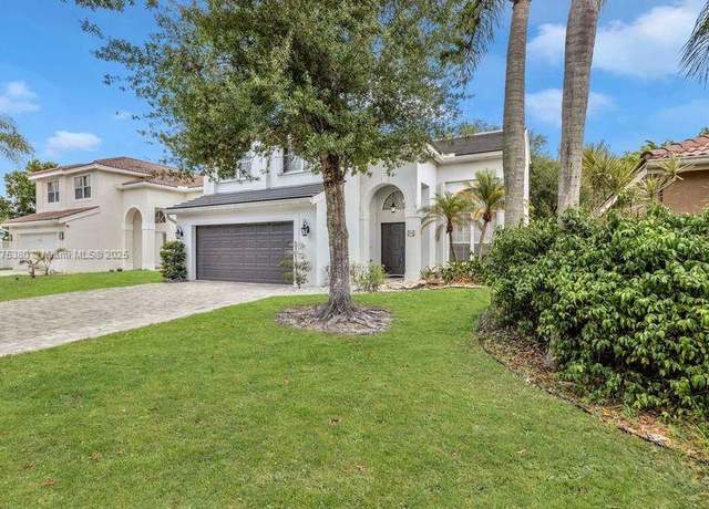 Property at 10766 Crescendo Cir, Boca Raton, FL 33498, 3 beds, 2.5 baths