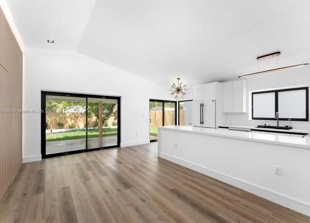 Property at 21032 SW 121st Ave, Miami, FL 33177, 3 beds, 2 baths