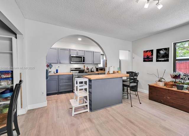 Property at 2630 Mckinley St, Hollywood, FL 33020, 4 beds, 3 baths